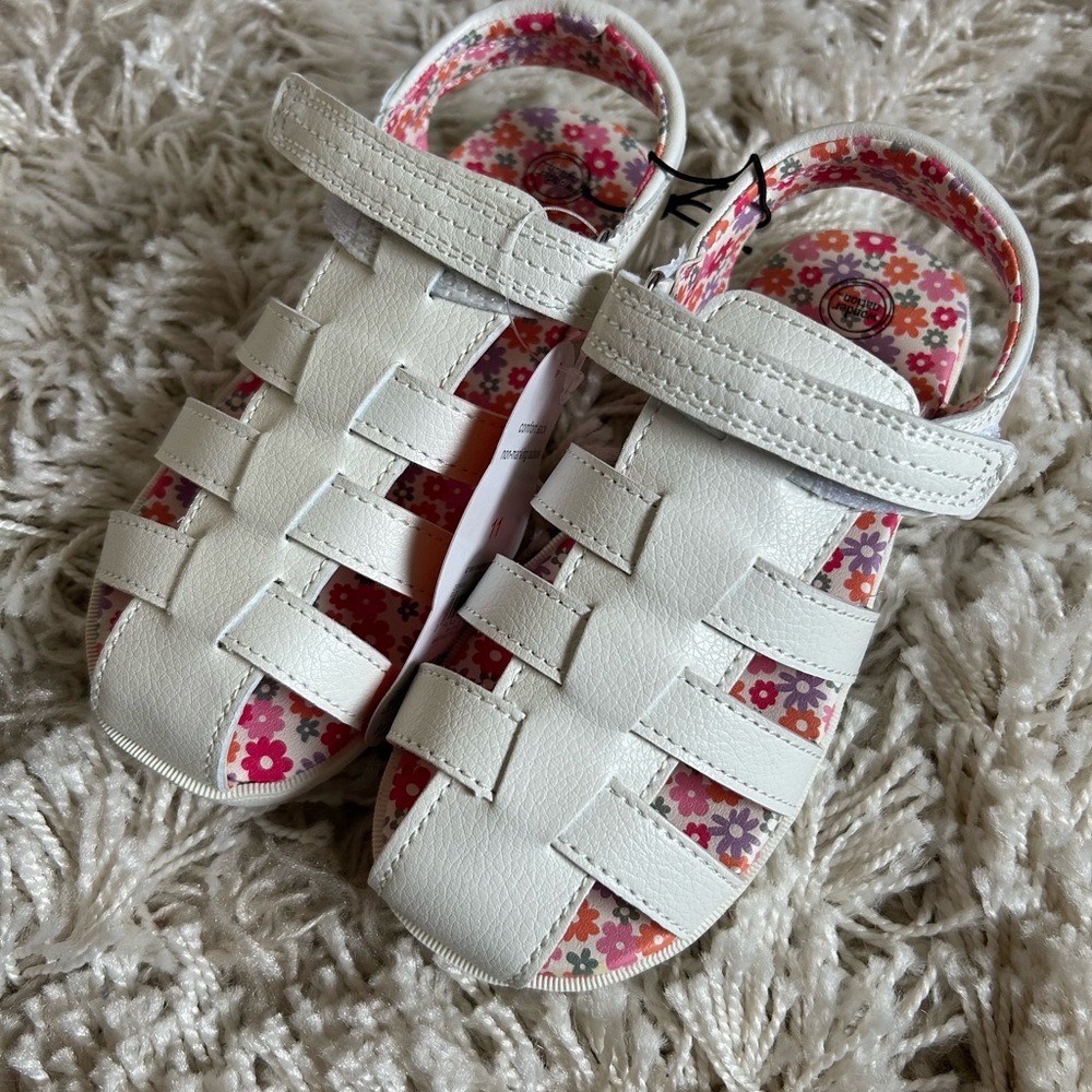 Toddler girls size 11 white sandals
